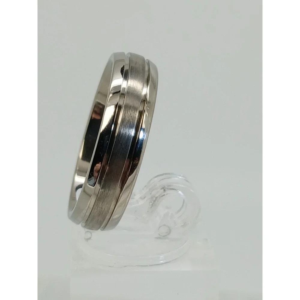 Vintage Mens Titanium 6mm Comfort Fit Band Ring Size 10 Brushed Polished Silver